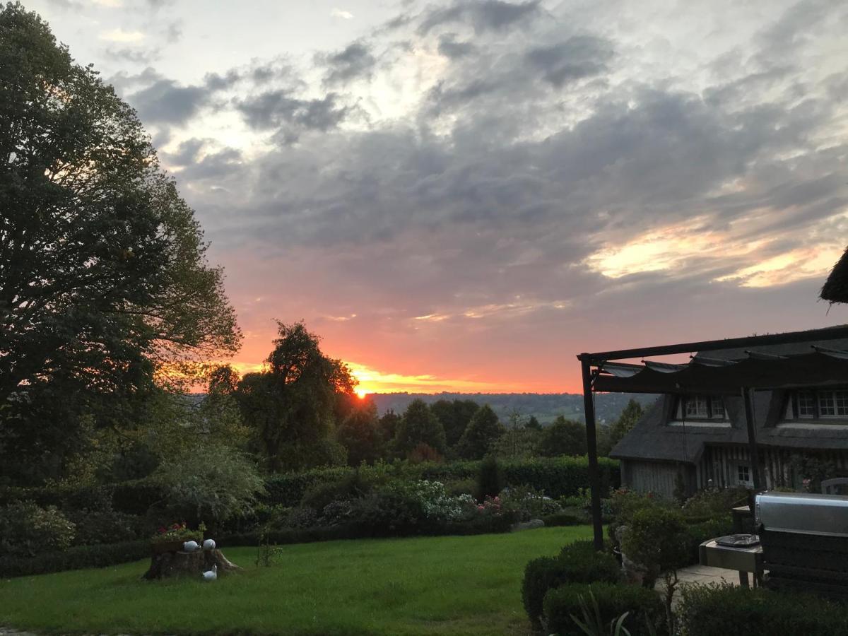 Les Chaumieres Du Pays D'Auge Bed & Breakfast Le Breuil-en-Auge Eksteriør bilde